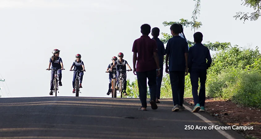 02-250-Acre-of-Green-Campus